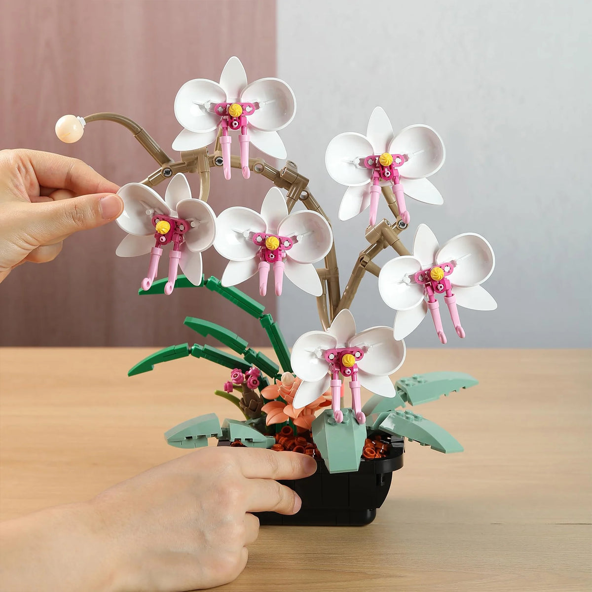 White Orchid Bouquet Building Block Set P80144