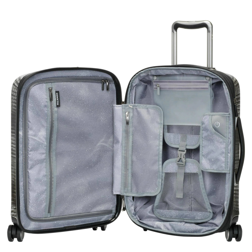 21-Inch Carry-On Suitcase H6858