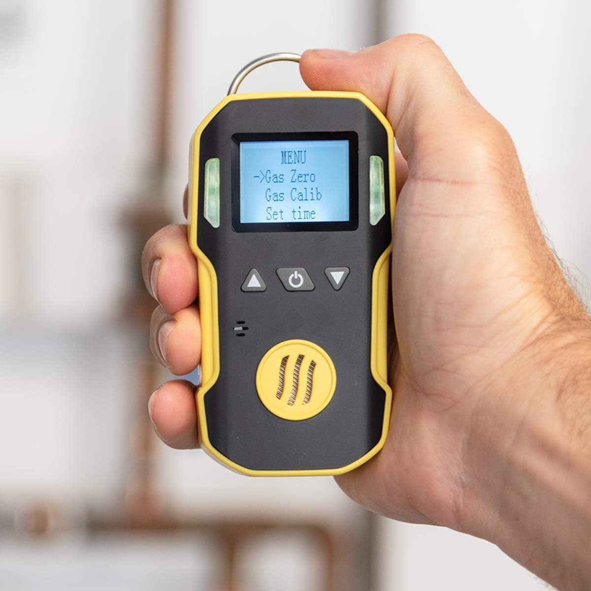 Oxygen Detector with USB Recharge and Sound Light Vibration Alarms S152152