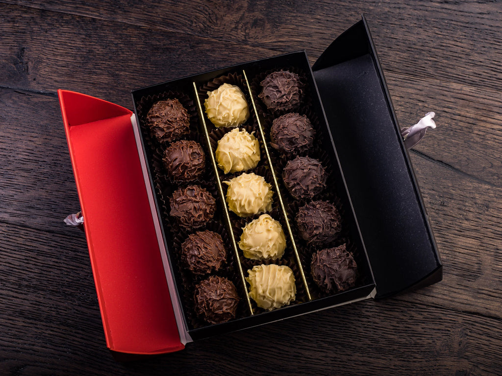 Assorted Dessert Truffle Red And Black Box, 225g K5348