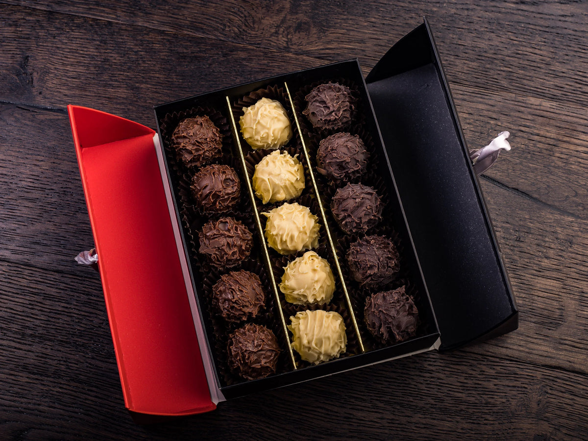 Assorted Dessert Truffle Red And Black Box, 225g K5348