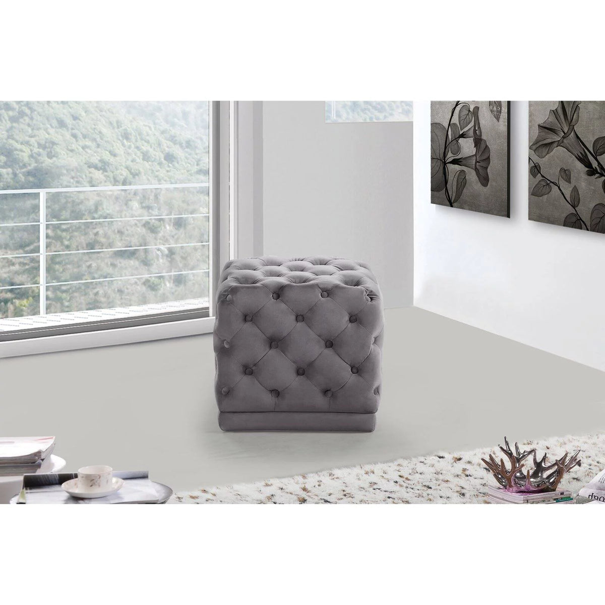 Cream Velvet Ottoman/Stool Z6345