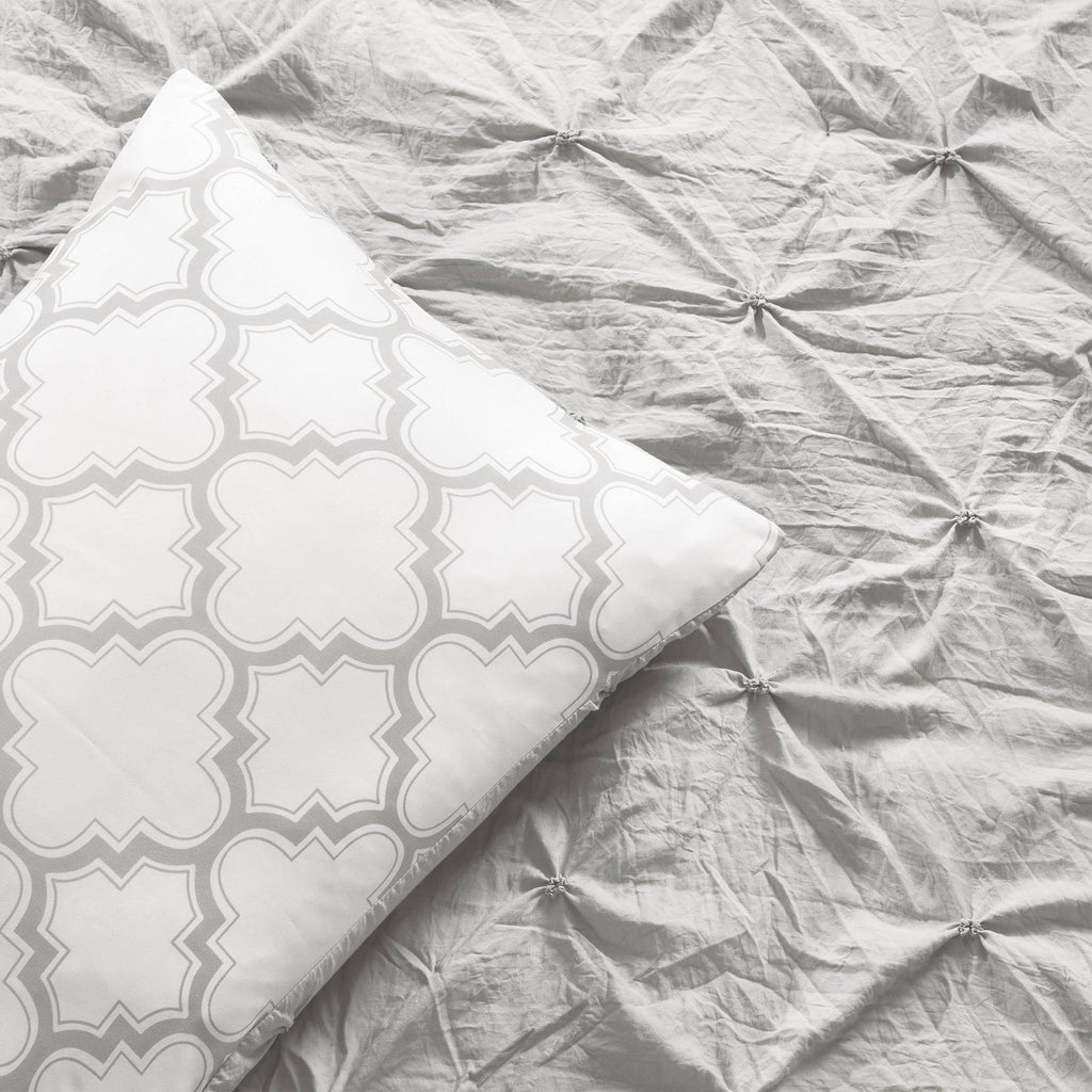 Pintuck Geo Comforter Set Full/Queen R5320