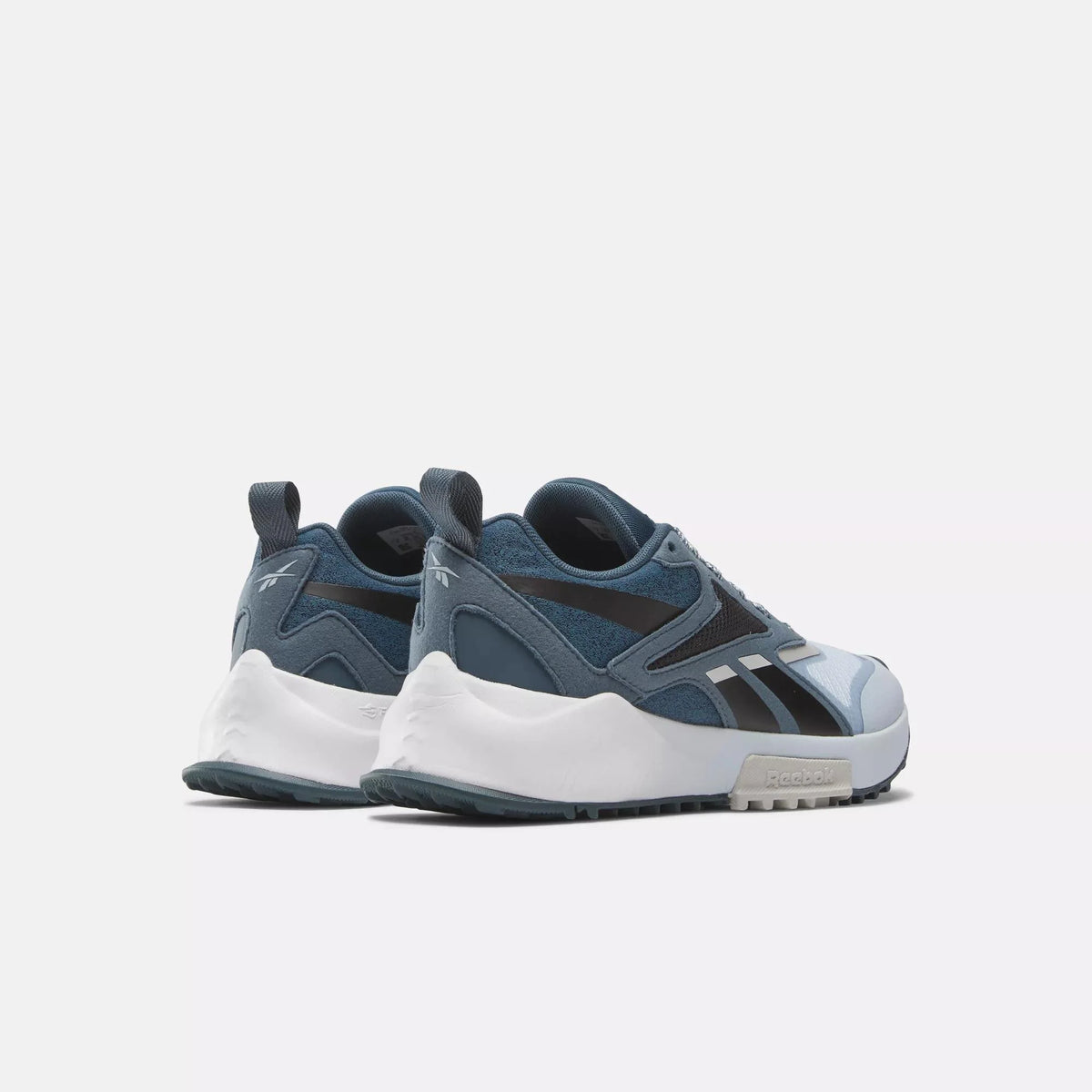 Women's Running Shoes D90195