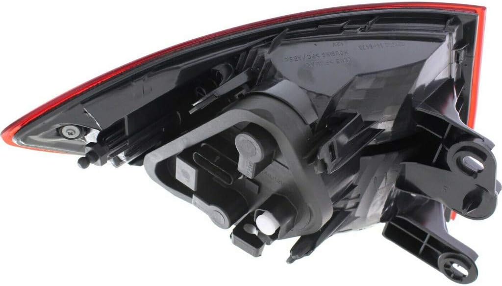 Tail Light Assembly Driver Side D173800