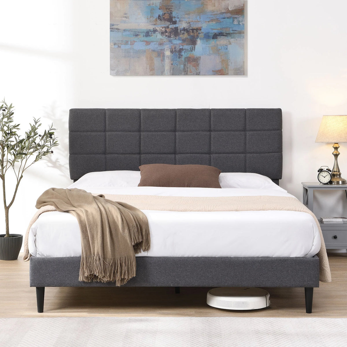 Gray Upholstered Platform Bed D78320