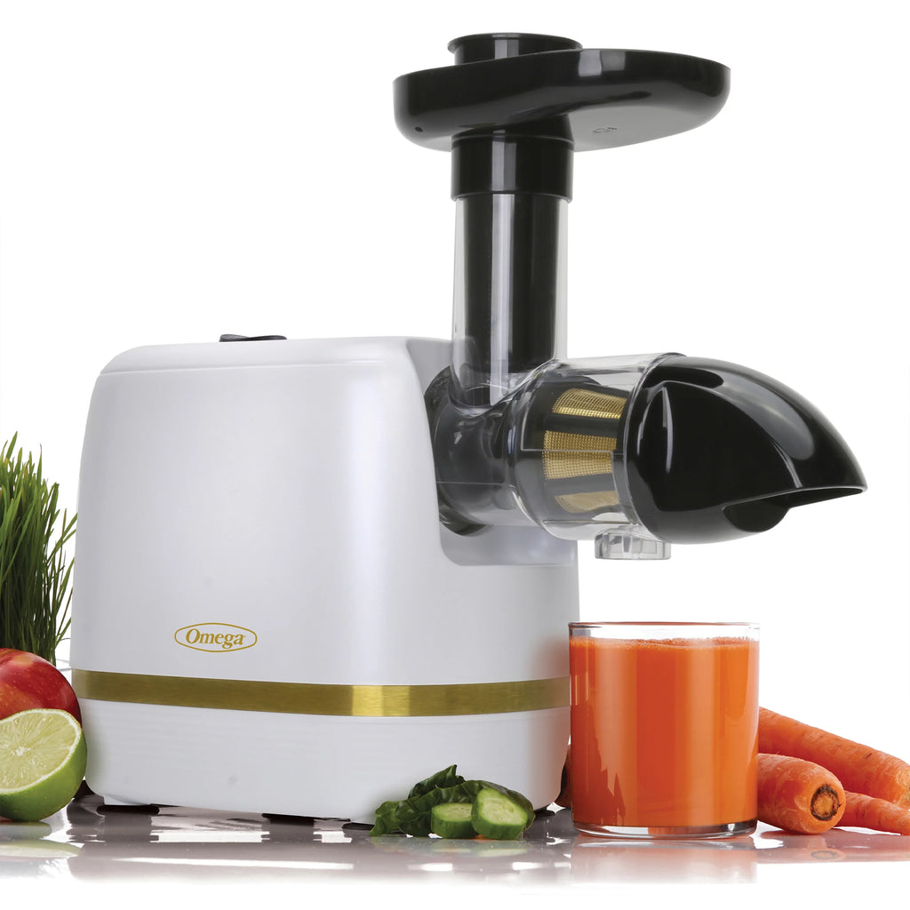 White Compact Masticating Juicer N125235