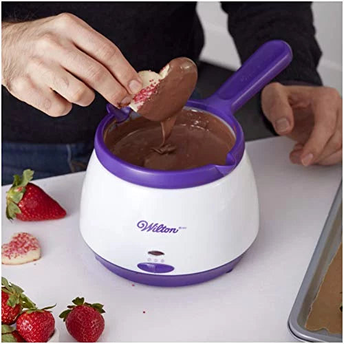 2.5 Cups Candy Melting Pot W63750