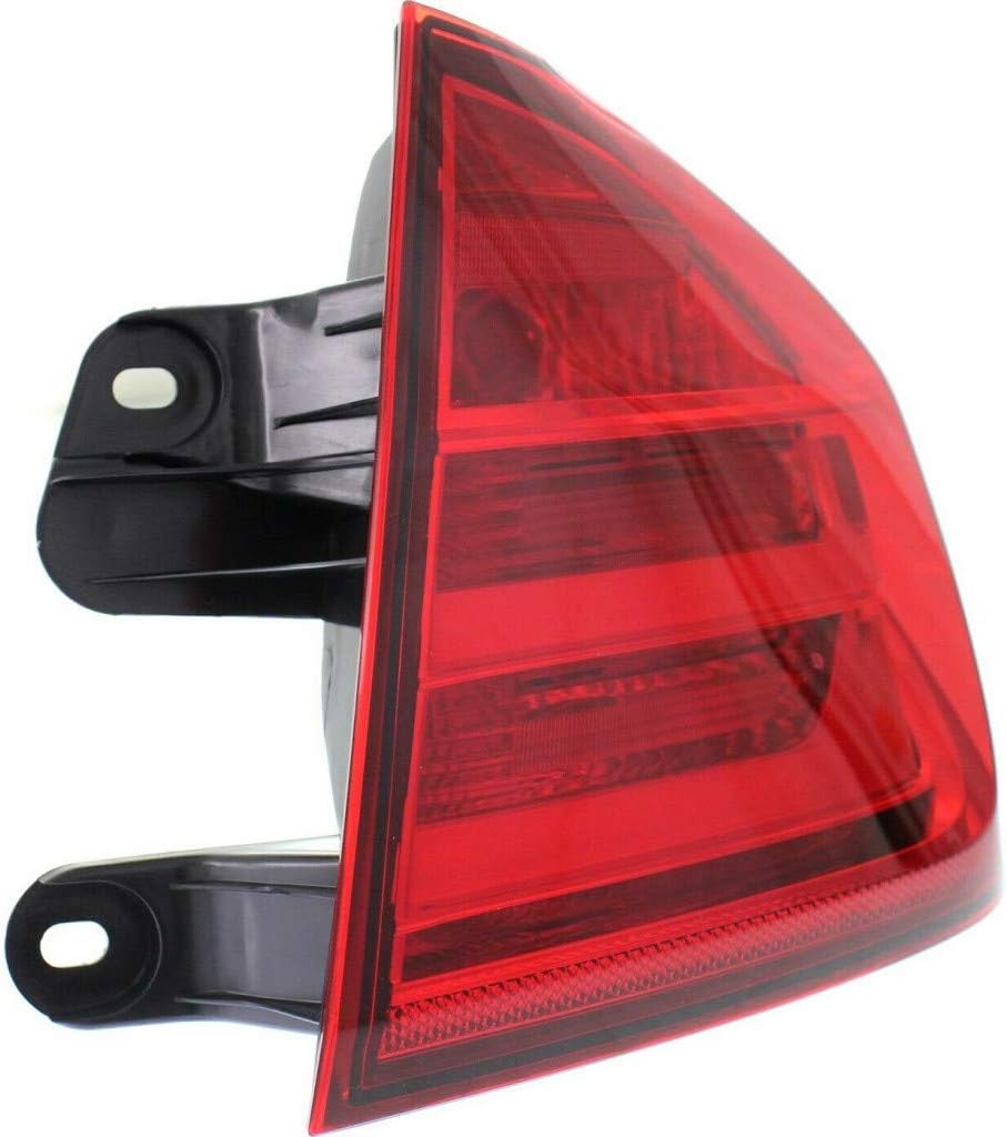 Tail Light Assembly Driver Side D173800